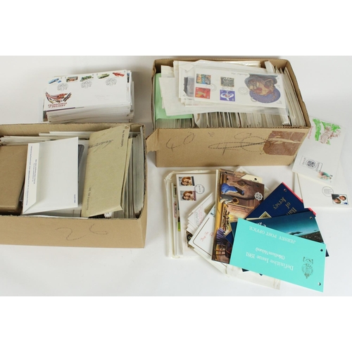 784 - Large collection of first days covers and some Jersey issue mint stamps (qty)