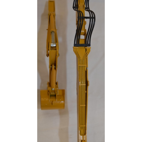 Boxed 1/50 scale diecast Liebherr R954 B V Litronic Boxed 1/50 scale diecast Liebherr R954 B V Litronic