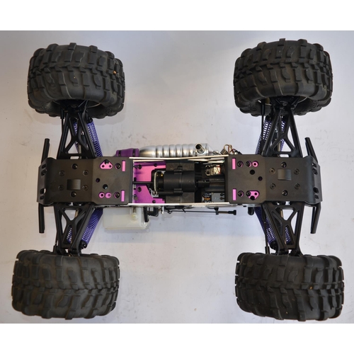 314 - HPI Racing Savage SS 4WD nitro powered Radio Control off road car, with a Hitec Ranger IIN transmitt... 