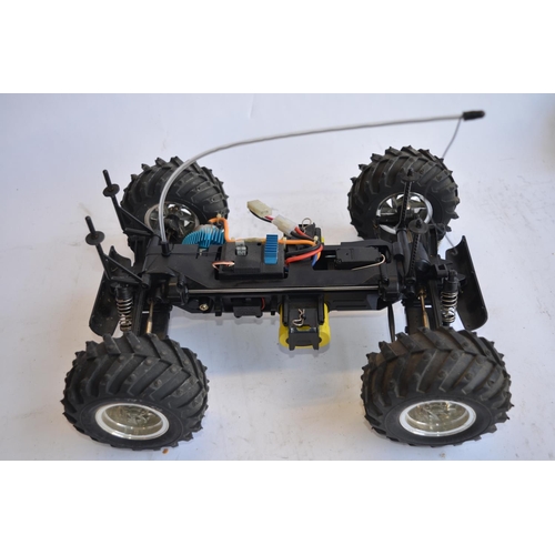 316 - Cross Tiger Super Motivation 1/10 scale battery powered 4WD off road radio control car with transmit... 