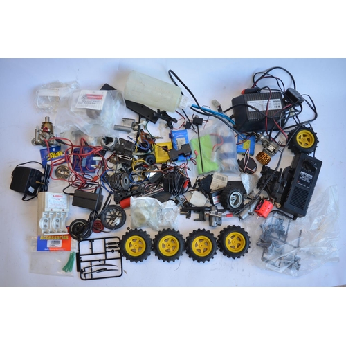 320 - Large collection of spare parts for radio control cars, from a wide variety of manufacturers includi... 