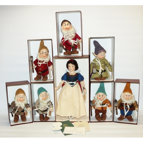 124 - R. John Wright Dolls Inc. 2003 rare artist's proof set of Walt Disney Snow White and the Seven Dwarf... 