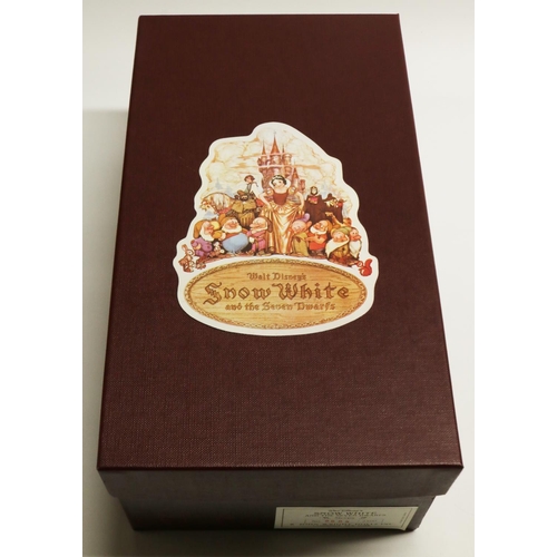 124 - R. John Wright Dolls Inc. 2003 rare artist's proof set of Walt Disney Snow White and the Seven Dwarf... 