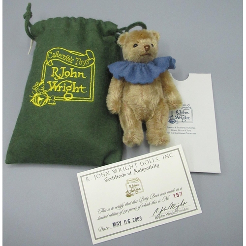 140 - R. John Wright Dolls Inc. Bitty Bear 157/350 in blonde mohair with blue ruff, with certificate and d... 