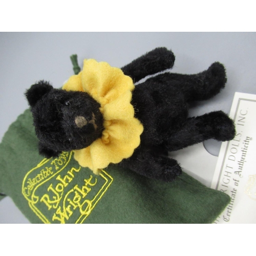 141 - R. John Wright Dolls Inc. Bitty Bear 157/350 in black mohair with yellow ruff, with certificate and ... 