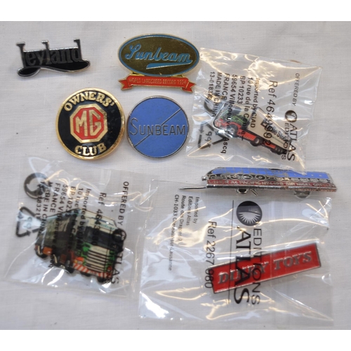 897 - Collection of vehicle manufacturers bonnet badges incl. MG Magnette, Commer, Humber, Triumph, Singer... 