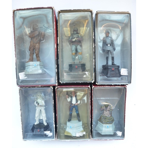 266 - Collection of Star Wars action and diecast figures including 6 1/24 metal figures and 7 poseable fig... 