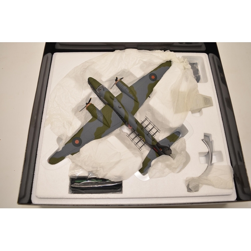 315 - Boxed Corgi Aviation Archive set (AA34804) 1/72 limited edition Vickers Wellington MkVIII, HX604:X, ... 