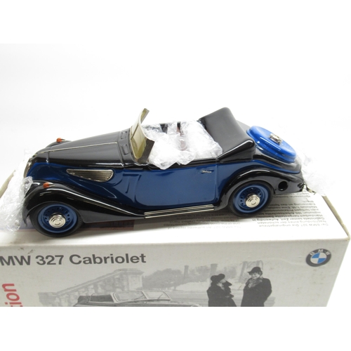 ミニカー Schuco 1/18 BMW 327 Cabriolet 1:18 Schuco BMW 327 Convertible in Black-White 1:18 Dealer