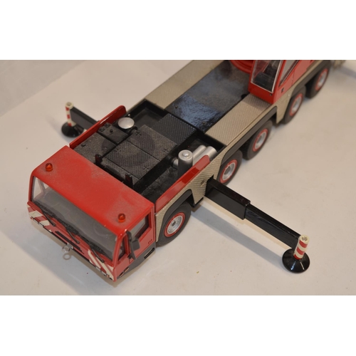 403 - Boxed 1/50 scale diecast Terex AC200-1 mobile telescopic crane model by NZG (model no 514). Model in... 