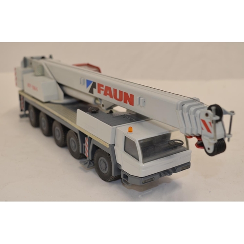 407 - Boxed 1/50 scale diecast Tadano Faun ATF 100-5 mobile telescopic crane model by Conrad (model no 209... 