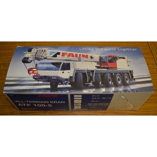 407 - Boxed 1/50 scale diecast Tadano Faun ATF 100-5 mobile telescopic crane model by Conrad (model no 209... 