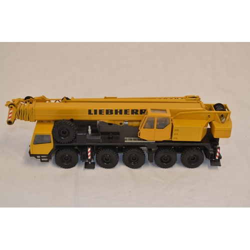 412 - Boxed 1/50 scale diecast Liebherr LTM 1090 mobile telescopic crane model by Conrad (model no 2085). ... 