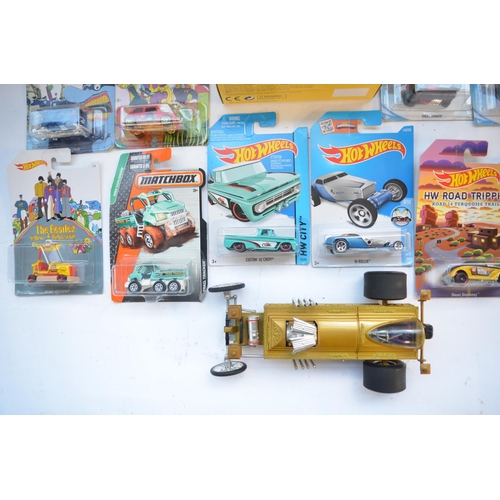 275 - Collection of mostly diecast model vehicles from Matchbox, Corgi and Hot Wheels. Also includes an Al... 