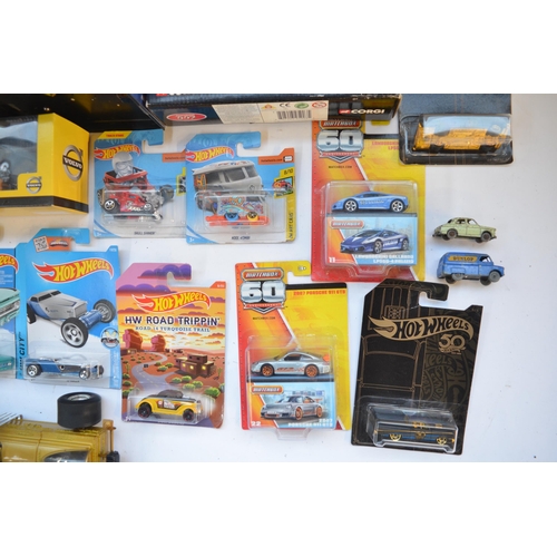 275 - Collection of mostly diecast model vehicles from Matchbox, Corgi and Hot Wheels. Also includes an Al... 