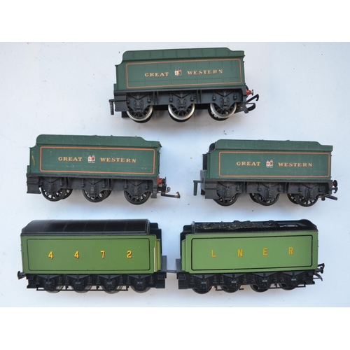 151 - Collection of OO gauge electric steam locomotives from Hornby, Mainline and Tri-Ang. Includes a Horn... 