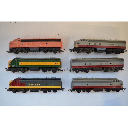 153 - Collection of used OO/HO gauge electric train models from Hornby and Tri-Ang. Includes a Hornby 