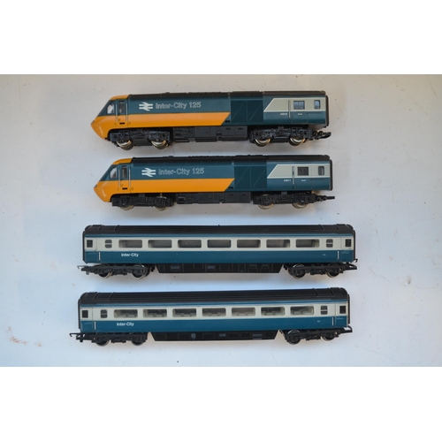 153 - Collection of used OO/HO gauge electric train models from Hornby and Tri-Ang. Includes a Hornby 