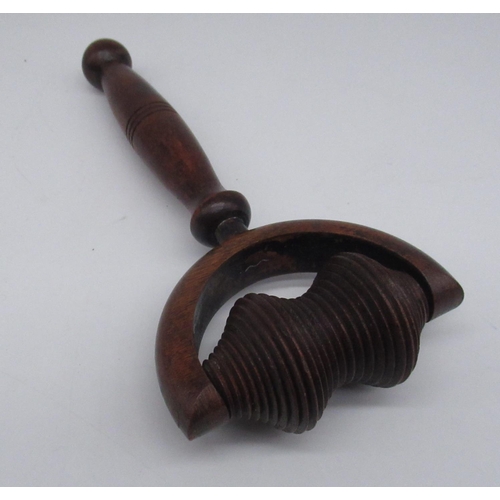 232 - Turned wooden massager, graduated roller on shaped handle, L20cm