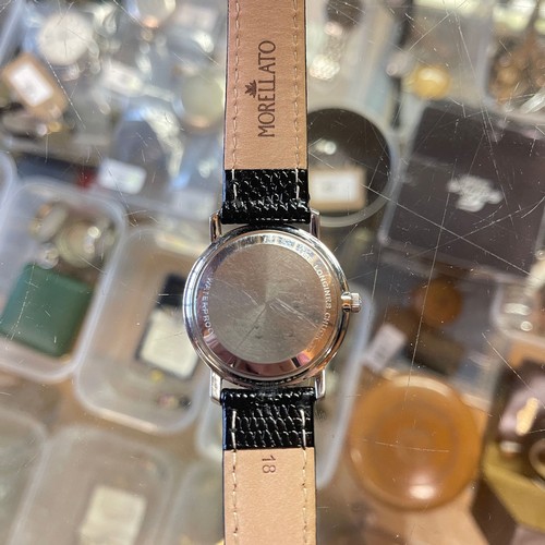 107 - Longines automatic wristwatch with date. silvered dial with applied baton hour markers, outer minute... 