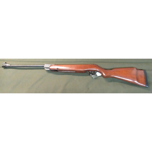 646 - Webley Hawk MK2 .22 break barrel rifle, serial number 545676. Holds compression and fires well but s... 