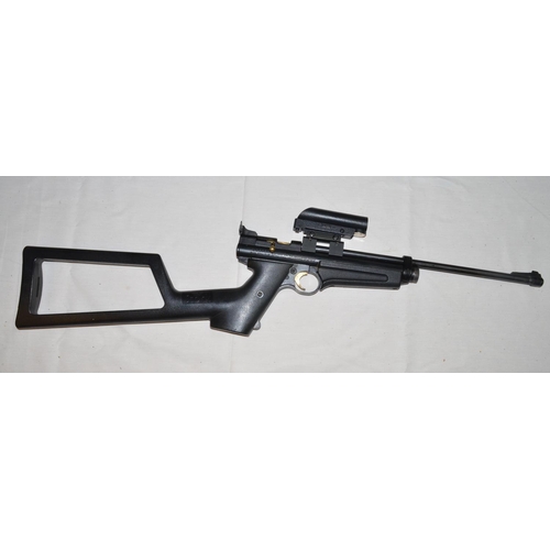 621 - Crossman 2250B .22 calibre carbine sized CO2 powered air rifle with Webley spot scope. Not CO2 teste... 