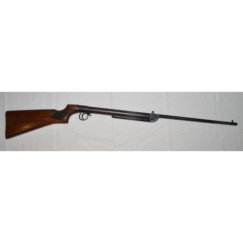 627 - Vintage BSA .177 break barrel air rifle, SN B2917 in good working order.