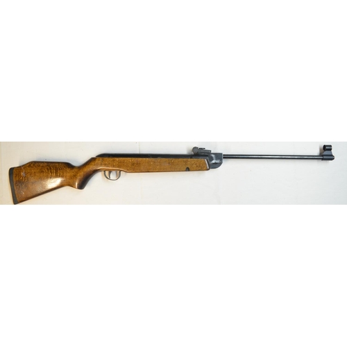 644 - Webley Hawk Mk3 .22 break barrel air rifle, SN 555292. Gun holds compression and fires well but has ... 