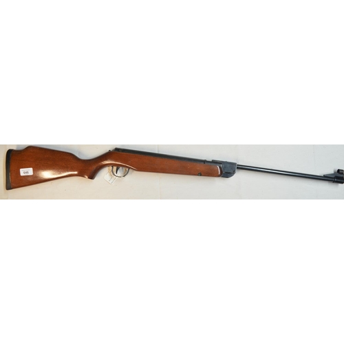 646 - Webley Hawk MK2 .22 break barrel rifle, serial number 545676. Holds compression and fires well but s... 