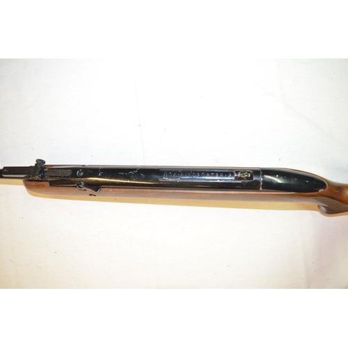 650 - BSA Airsporter .22 under lever air rifle in full working order. Please note this gun has a replaceme... 