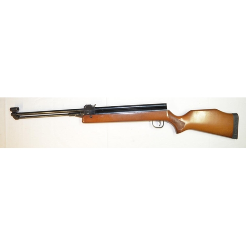 658 - Sterling HR81 .22 under lever bolt action air rifle, full working order and in excellent condition w... 