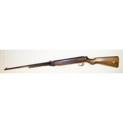 662 - Webley Mark 3 .22 under lever action air rifle in full working order, fair overall condition. SN 161... 