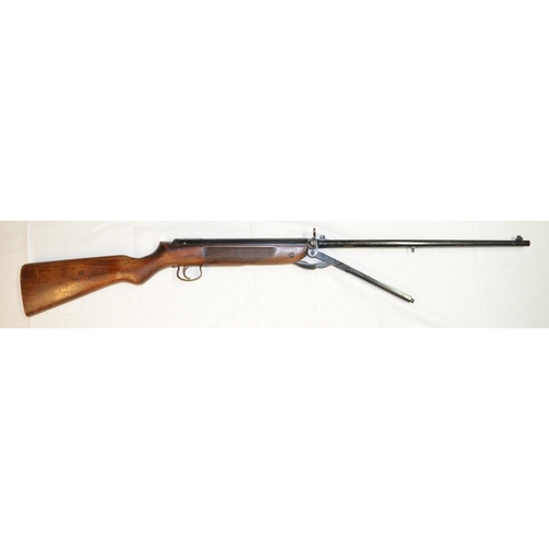 662 - Webley Mark 3 .22 under lever action air rifle in full working order, fair overall condition. SN 161... 