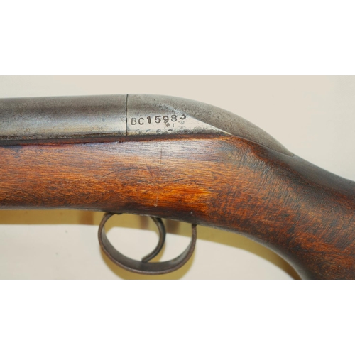 672 - Vintage BSA Cadet .177 break barrel air rifle in working order. Fair overall condition. SN BC15983.