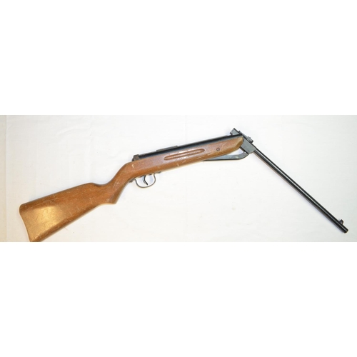 673 - Diana Model 25 .177 break barrel air rifle in good working order. Overall condition is good but miss... 