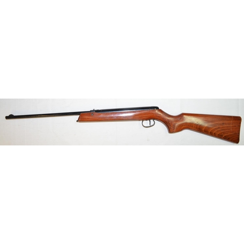 677 - BSA Merlin .22 under lever air rifle in good working order. Overall good used condition. SN L02881.