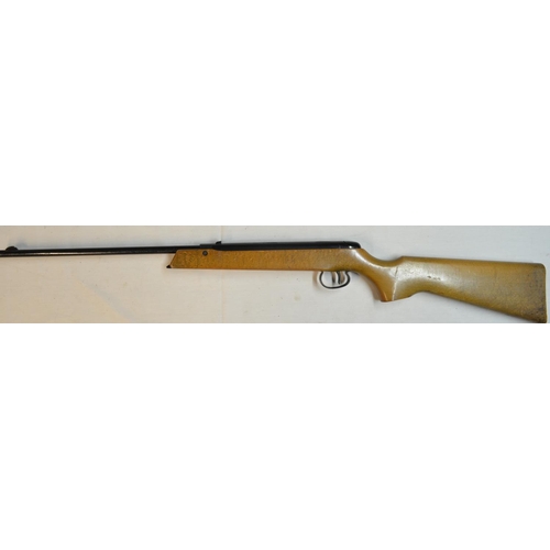 684 - BSA Merlin .177 under lever air rifle in good working condition. SN K00936.