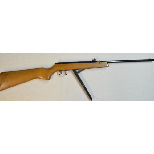 684 - BSA Merlin .177 under lever air rifle in good working condition. SN K00936.