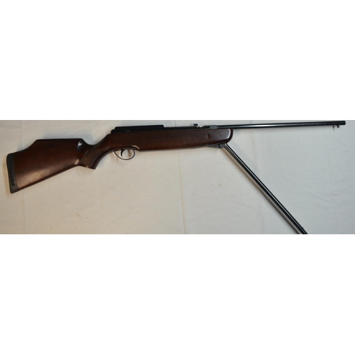 689 - BSA Superstar .22 under lever action air rifle in full working order, missing sights and lever end l... 