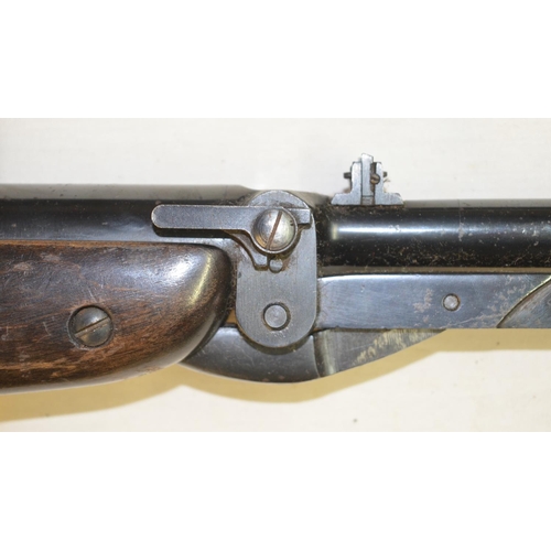 700 - Webley Mk3 .22 under lever action air rifle in working order. Gun in overall fair used condition. SN... 