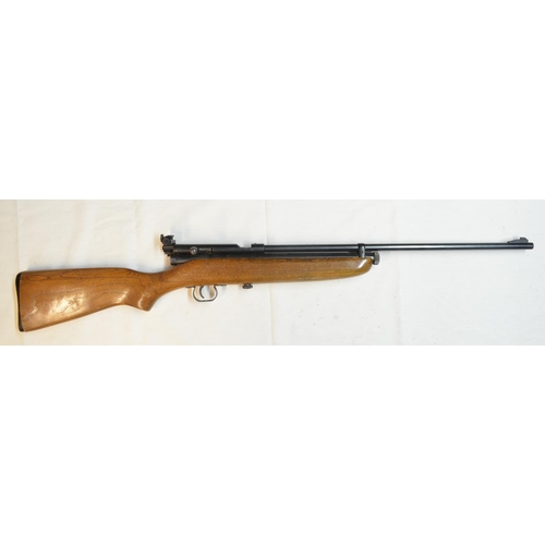 705 - Vintage Crossman 160 .22 CO2 powered bolt action single shot air rifle, not tested. Gun is in very g... 