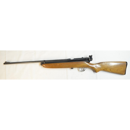 705 - Vintage Crossman 160 .22 CO2 powered bolt action single shot air rifle, not tested. Gun is in very g... 