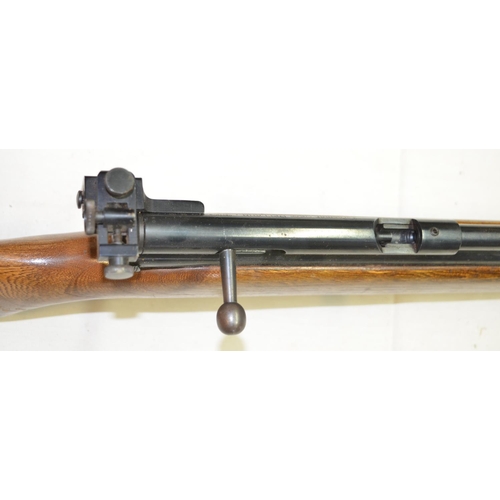 705 - Vintage Crossman 160 .22 CO2 powered bolt action single shot air rifle, not tested. Gun is in very g... 