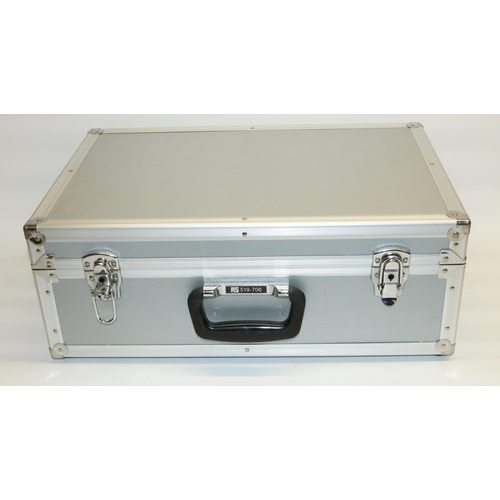 488 - RS 519-706 internally cushioned aluminium equipment case, 52x34cm