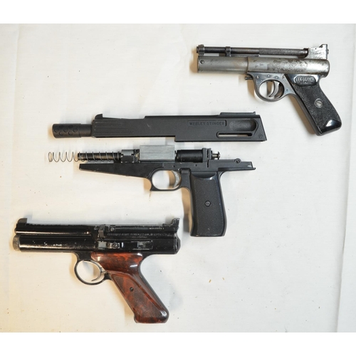 799 - Three air pistols, all A/F or untested: A Crossman 600 semi-automatic .22 CO2 powered pistol, not te... 