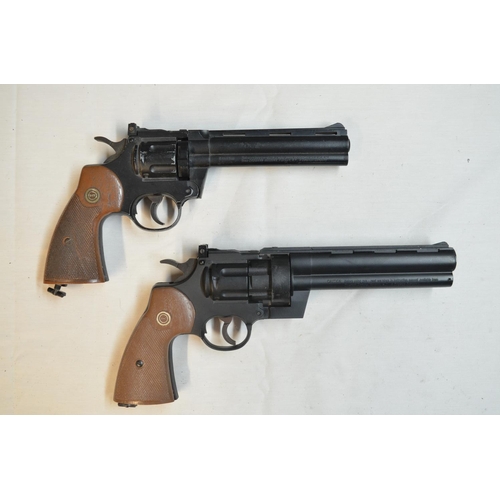 804 - Two Crossman CO2 powered revolver air pistols, both A/F: A rare late 1980s 3357 .50 spot marker/pain... 