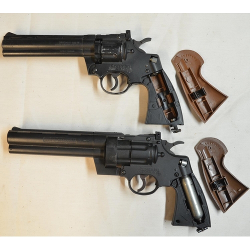 804 - Two Crossman CO2 powered revolver air pistols, both A/F: A rare late 1980s 3357 .50 spot marker/pain... 