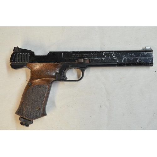 808 - Vintage Smith And Wesson Model 78G .22 CO2 powered single shot bolt action air pistol, not tested, A... 