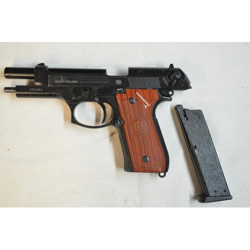 810 - Beretta Model 92FS Cal.9 BB Parabellum gas powered air pistol, not tested. Tough polymer body and mo... 