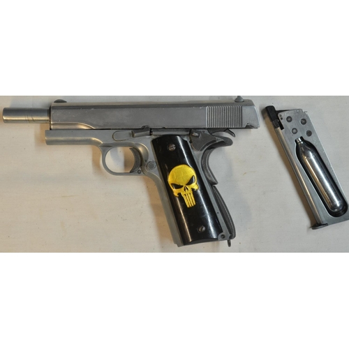 811 - All metal bodied 5mm CO2 powered BB air pistol, no makers marks, A/F. A high quality gun with stylis... 